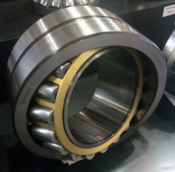 Three-aligning roller bearings